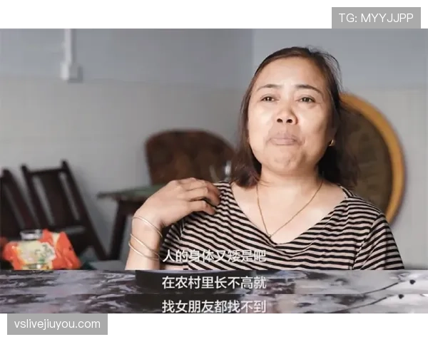 谌利军家的冰箱里塞满了蛋白粉，连饮料都喝零卡的
